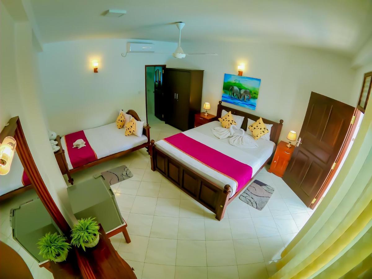 Villa De White Sambur ฮิกคาดูวา ภายนอก รูปภาพ