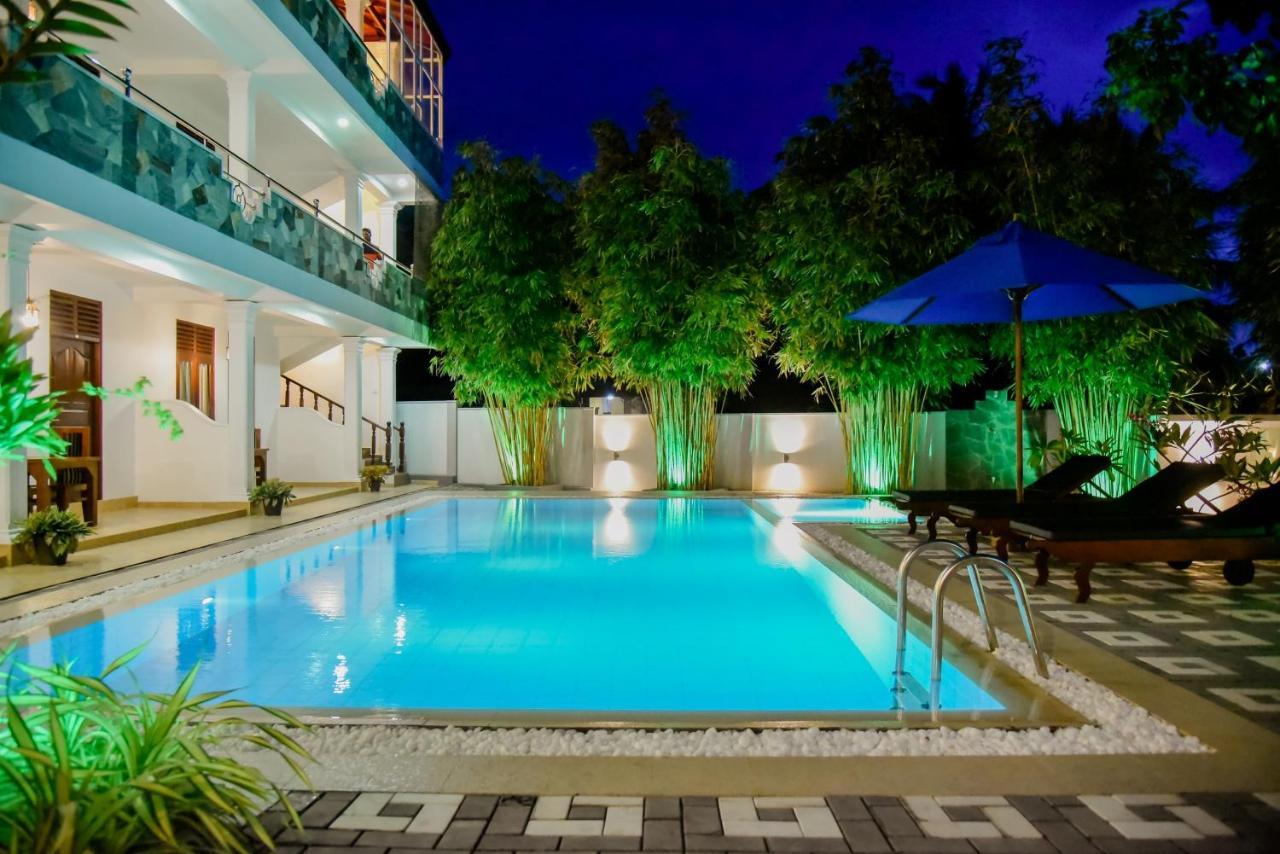 Villa De White Sambur ฮิกคาดูวา ภายนอก รูปภาพ