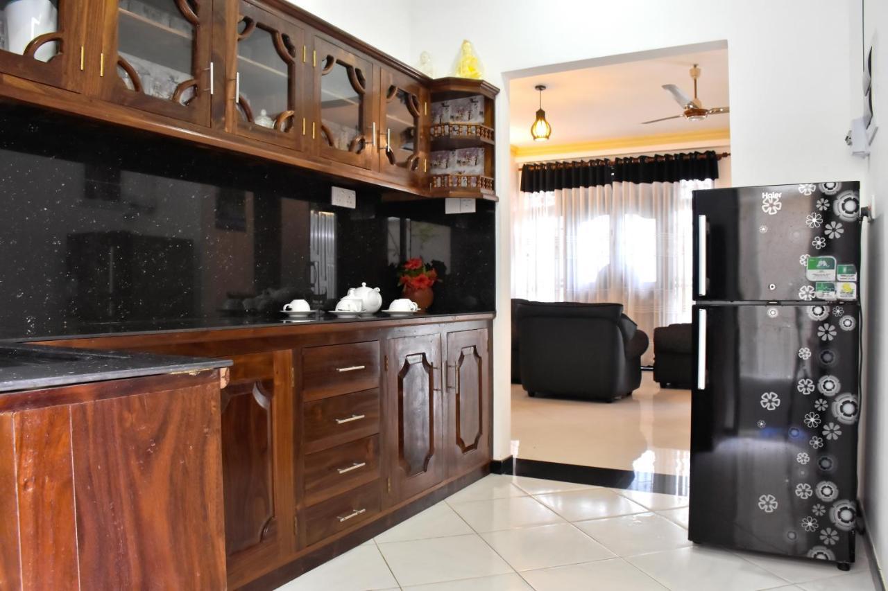 Villa De White Sambur ฮิกคาดูวา ภายนอก รูปภาพ