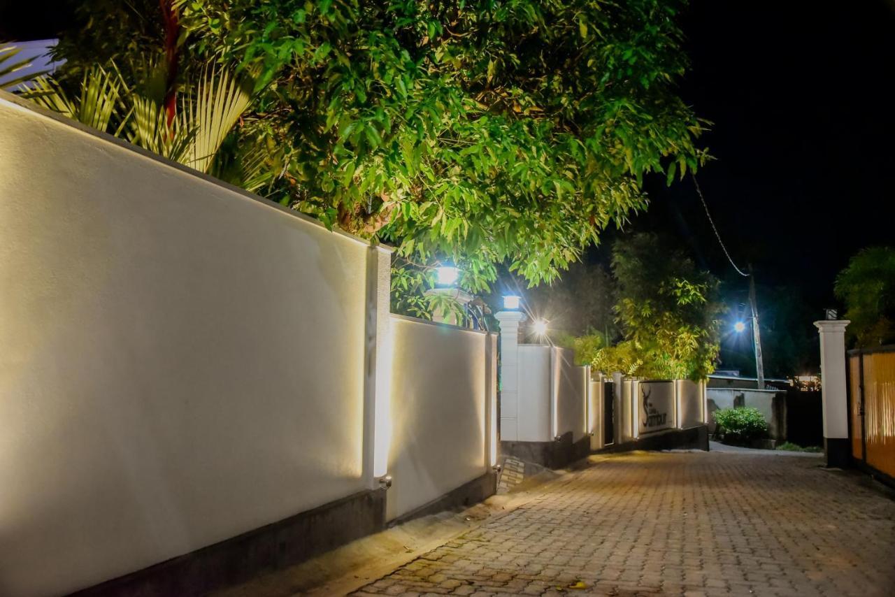 Villa De White Sambur ฮิกคาดูวา ภายนอก รูปภาพ